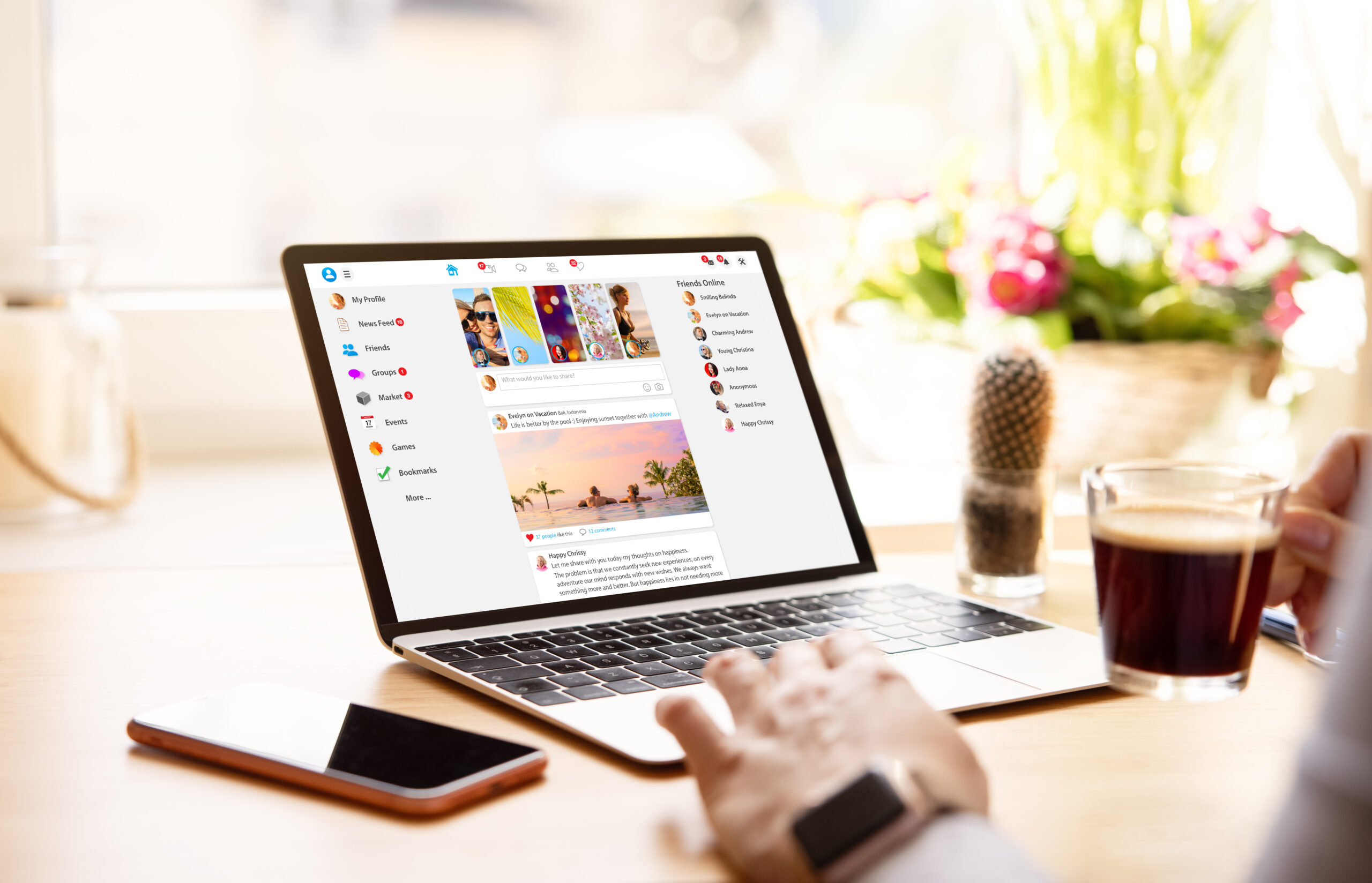 Fachkraft für Öffentlichkeitsarbeit arbeitet im Social-Media-Feed auf dem Laptop.